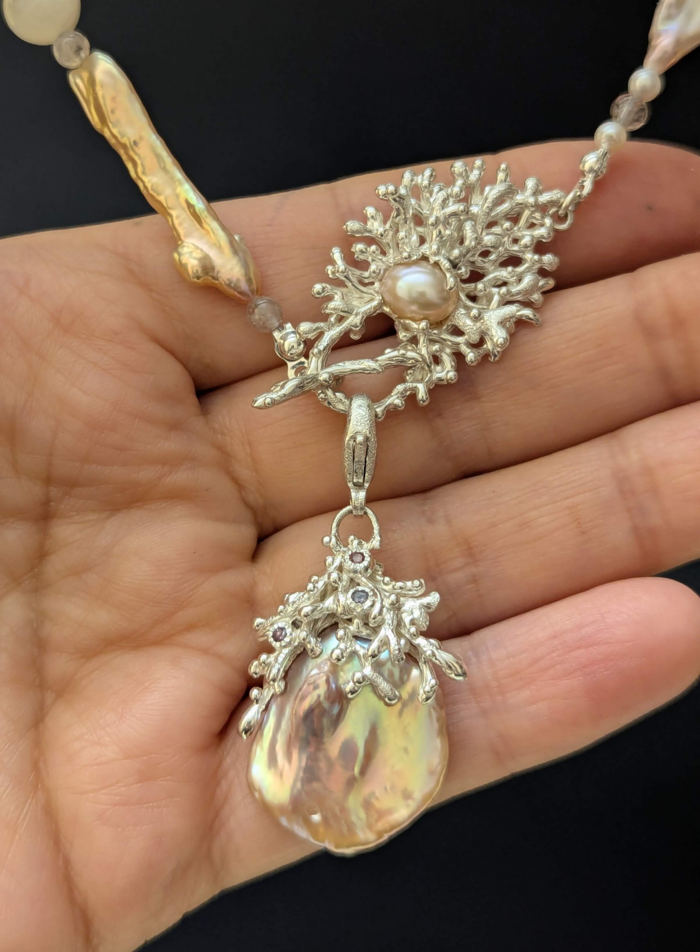 Perlų vėrinys "Koralija"