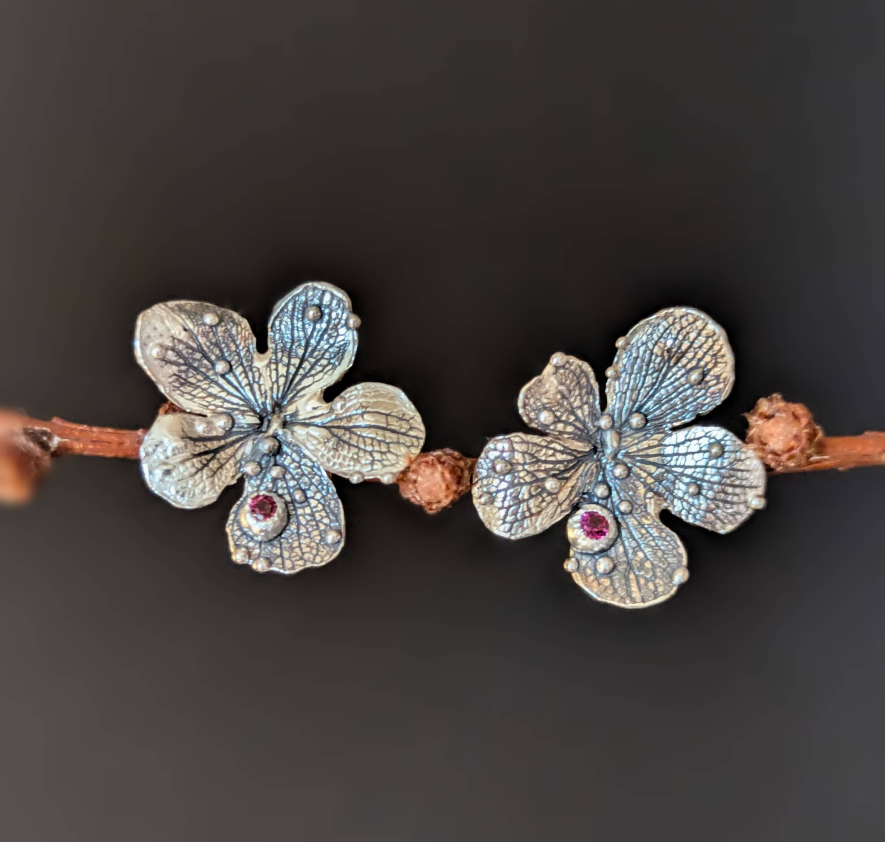 Sidabriniai auskarai "Hortenzijų žiedai"