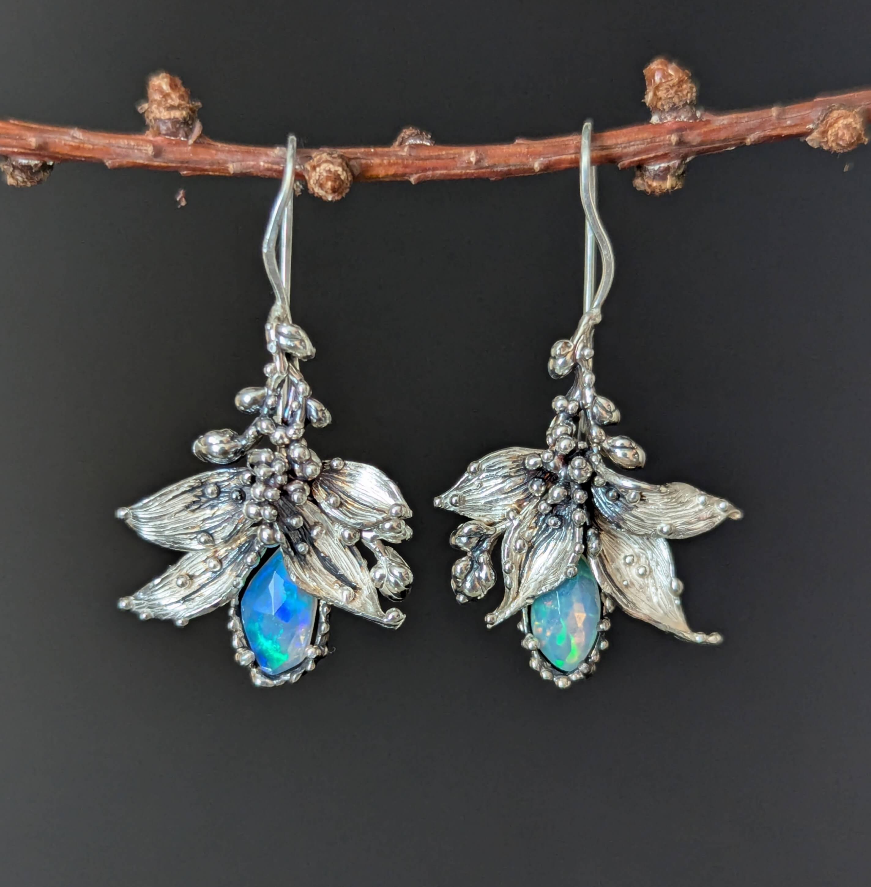 Auskarai su Etiopijos opalais "Vėsios rasos"