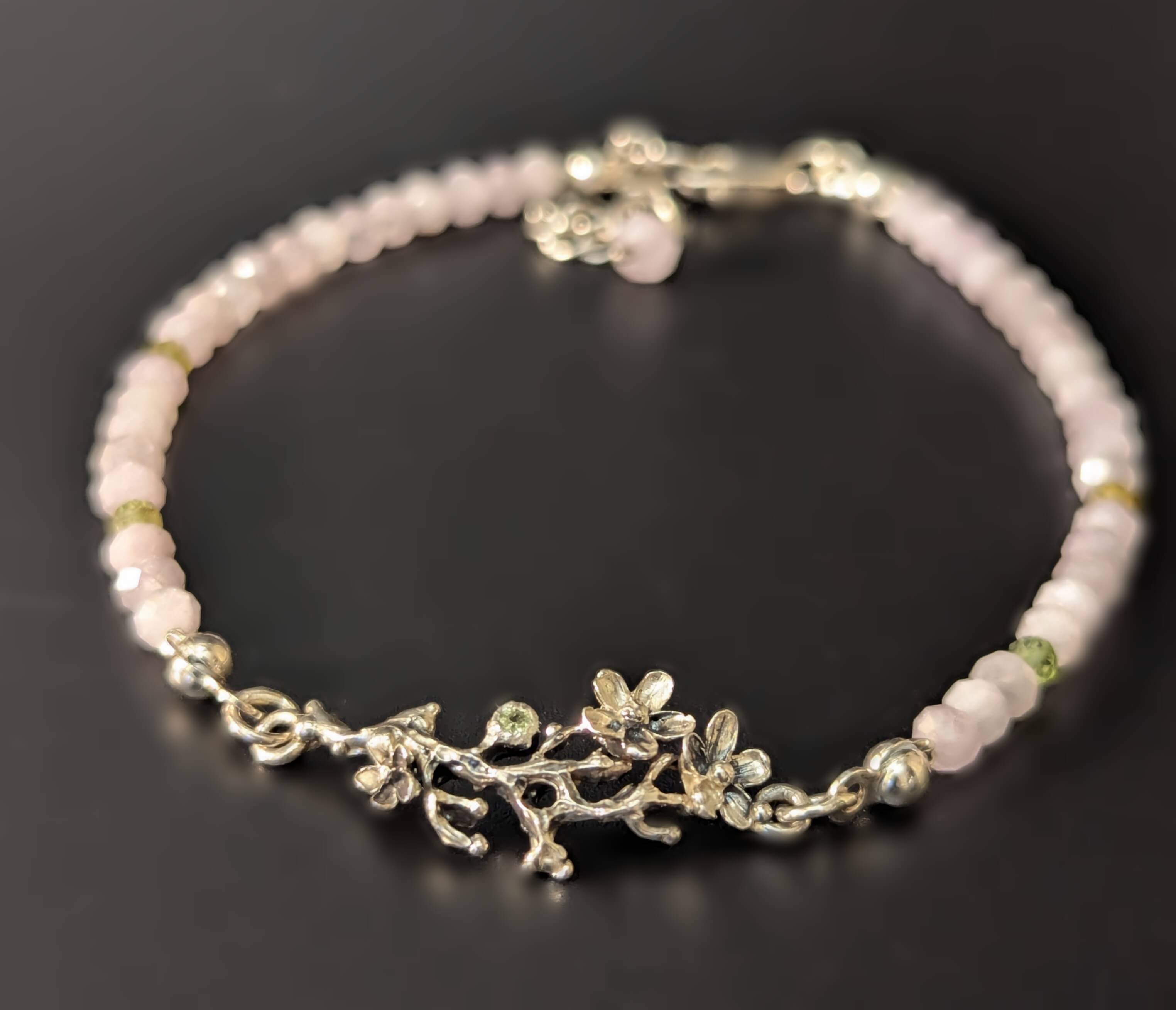 Apyrankė su kunzitais "Pavasario švelnumas"